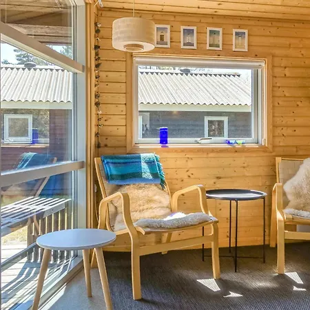 2 Bedroom Amazing In Neksø